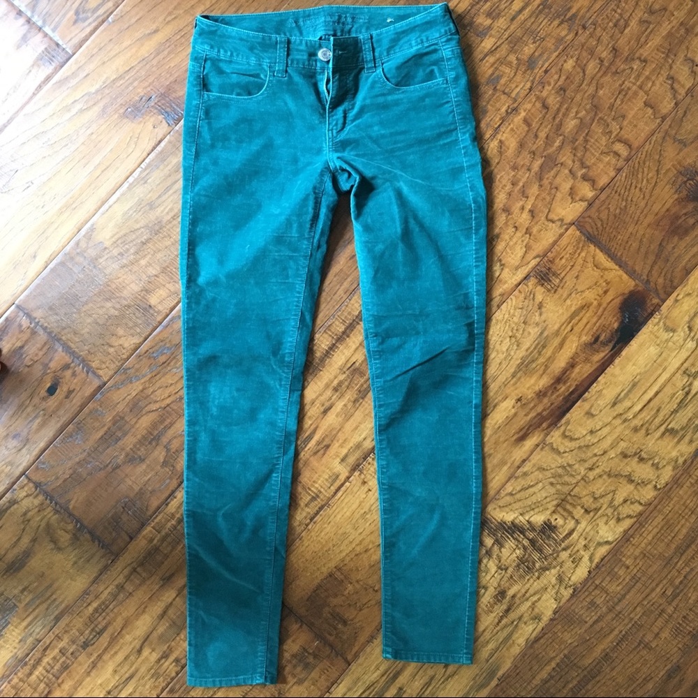 American Eagle Green Corduroys - Picture 3 of 3